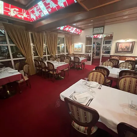 Hotel Zephyr - Plovanija 3*