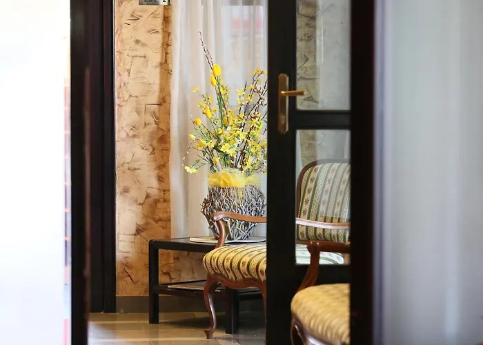 Zephyr - Plovanija Hotel