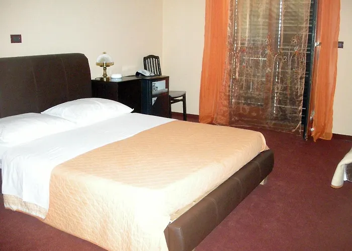 Zephyr - Plovanija Buje