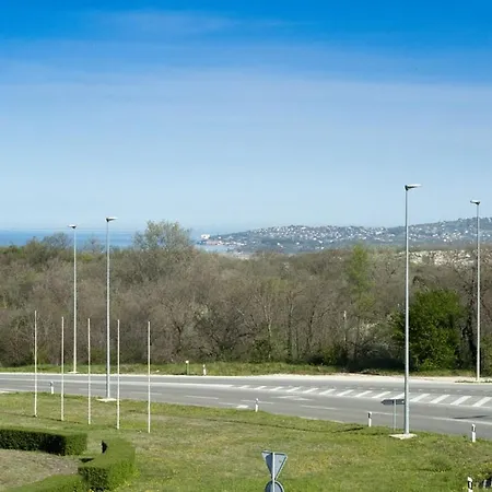 Hotel Zephyr - Plovanija 3*