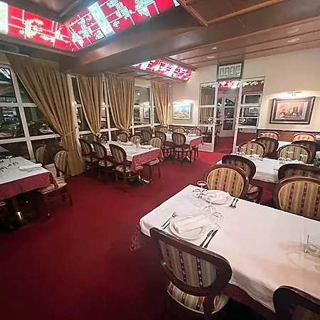 Hotel Zephyr - Plovanija 3*
